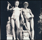 statues1